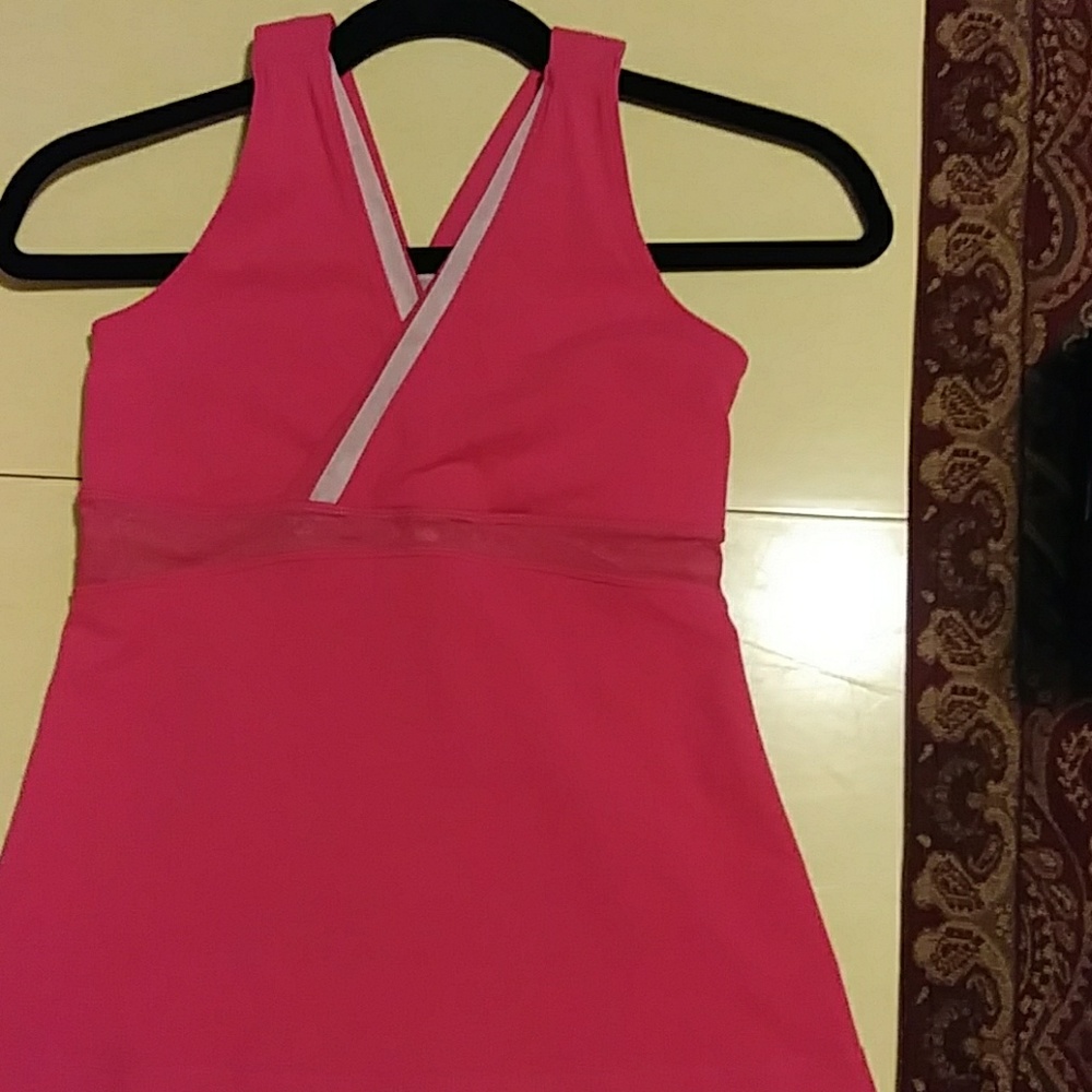 Lululemon atletica Tank top, Size 6